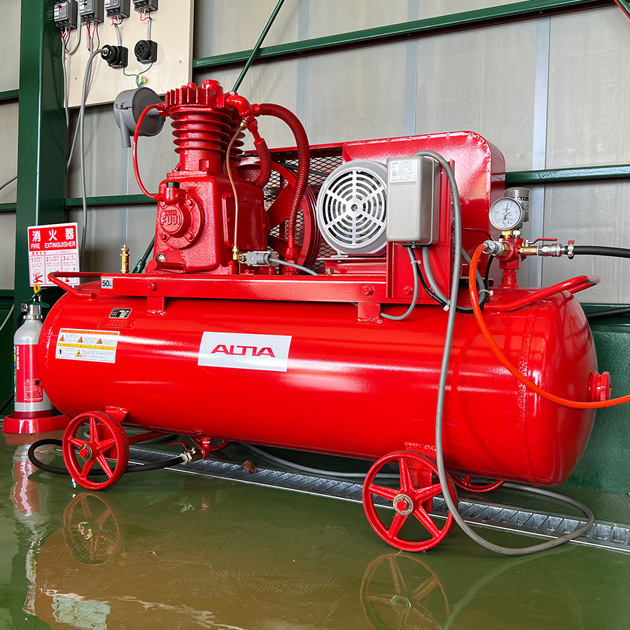 エアコンプレッサー